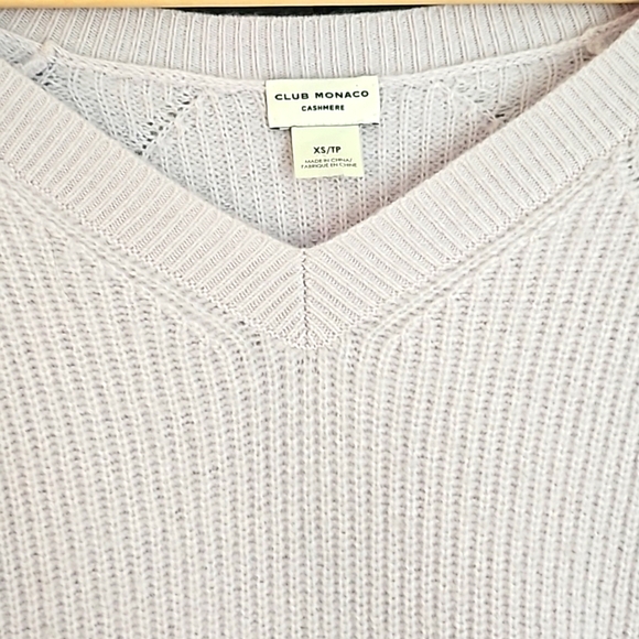 Club Monaco Cashmere Sweater | XS - Picture 2 of 3
